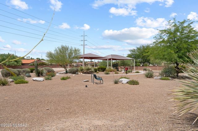 10196 N Nine Iron Drive, Tucson, AZ 85737
