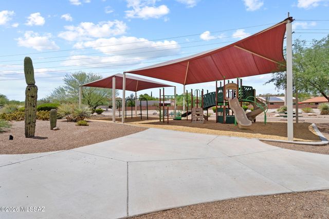 10196 N Nine Iron Drive, Tucson, AZ 85737