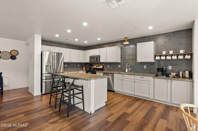 10196 N Nine Iron Drive, Tucson, AZ 85737