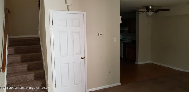 31 Pin Oak Lane, Little Egg Harbor, NJ 08087