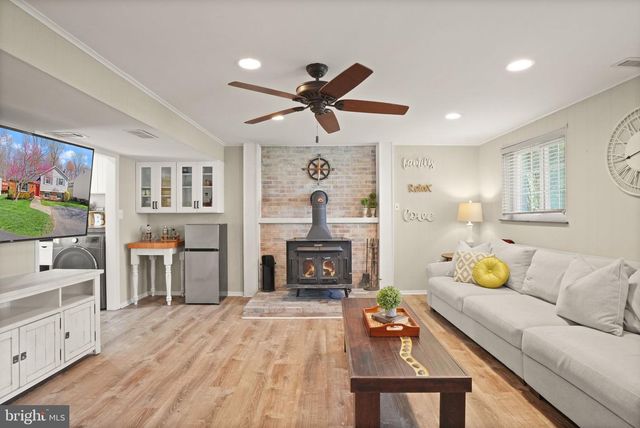 8282 MORNING DEW CT, Springfield, VA 22153