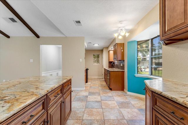 5003 Camden Lane, Pearland, TX 77584