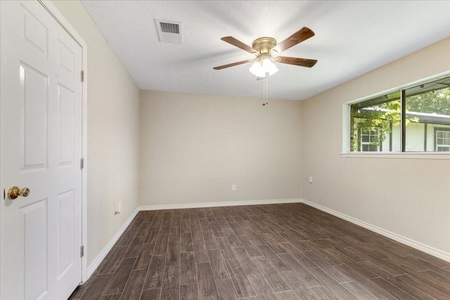 5003 Camden Lane, Pearland, TX 77584