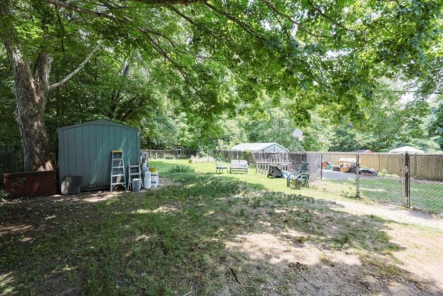 150 Harvard St, Whitman, MA 02382