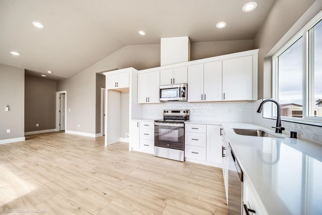 1006 Steptoe View Ln, Cheney, WA 99004