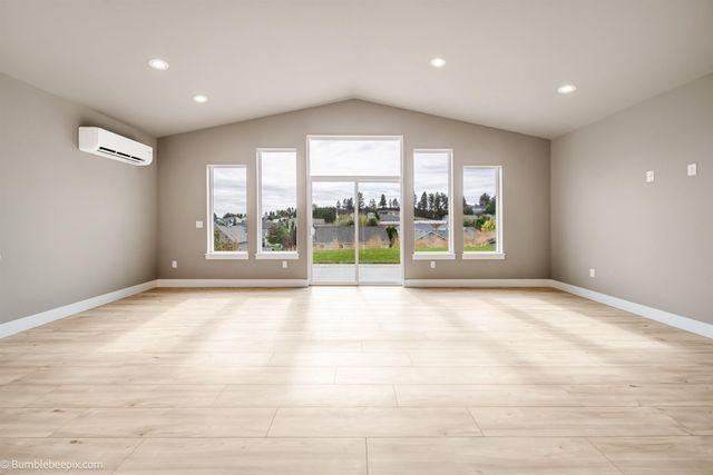 1006 Steptoe View Ln, Cheney, WA 99004