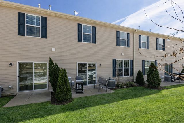 1115 Goldfinch Avenue, Yorkville, IL 60560
