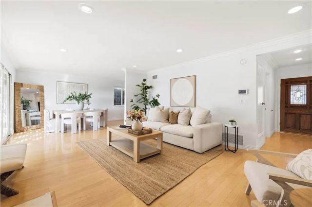 16602 Barneston, Granada Hills, CA 91344