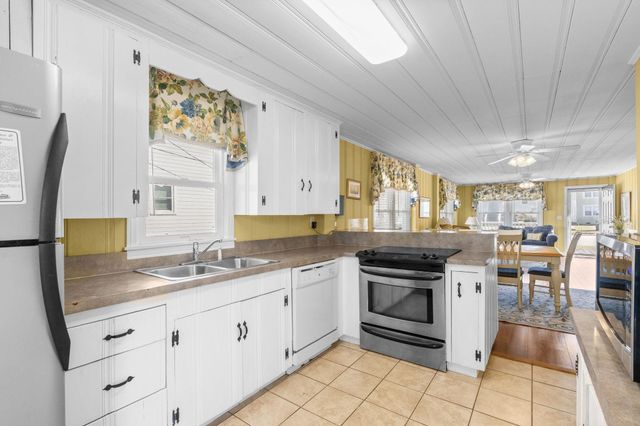 1202 S Ocean Blvd., North Myrtle Beach, SC 29582
