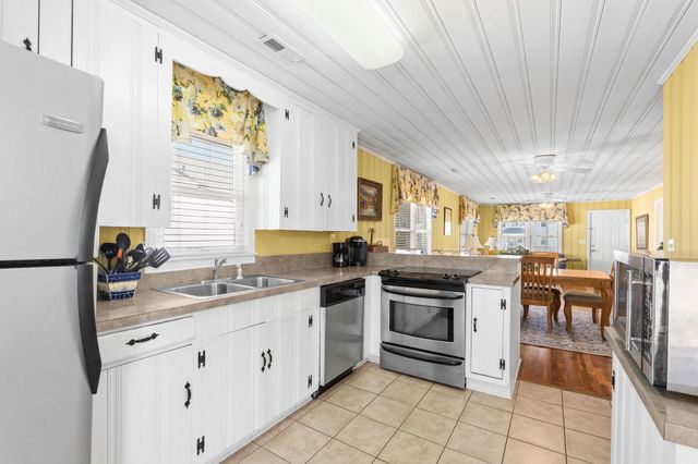 1202 S Ocean Blvd., North Myrtle Beach, SC 29582