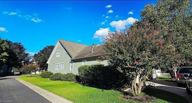 109 Rosewalk Lane, Advance, NC 27006