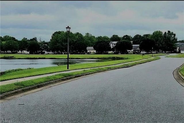 109 Rosewalk Lane, Advance, NC 27006