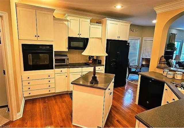 109 Rosewalk Lane, Advance, NC 27006