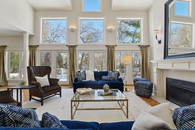 45 Gideons Point Road, Tonka Bay, MN 55331