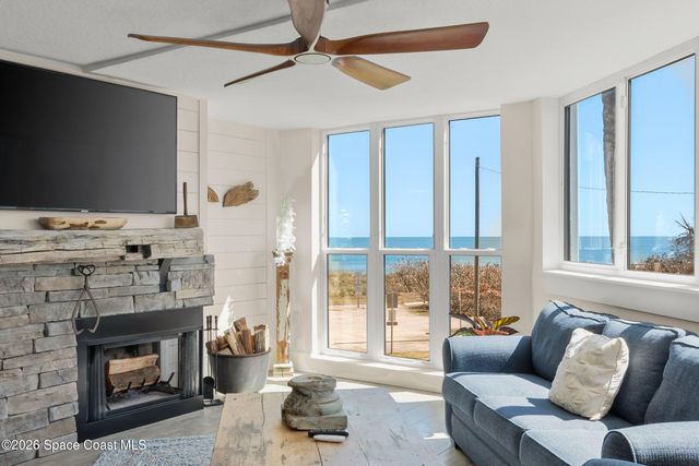 700 Wave Crest Avenue 206, Indialantic, FL 32903