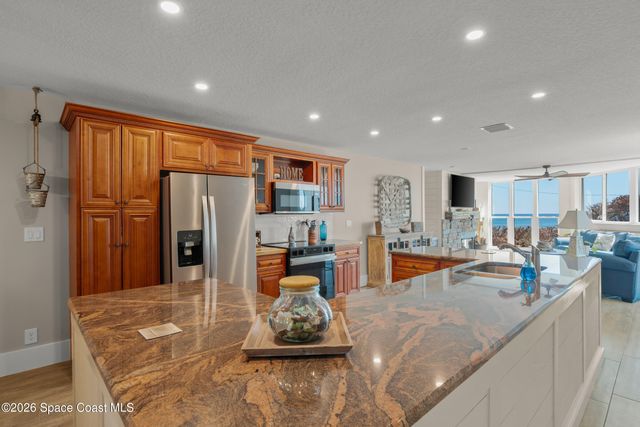 700 Wave Crest Avenue 206, Indialantic, FL 32903