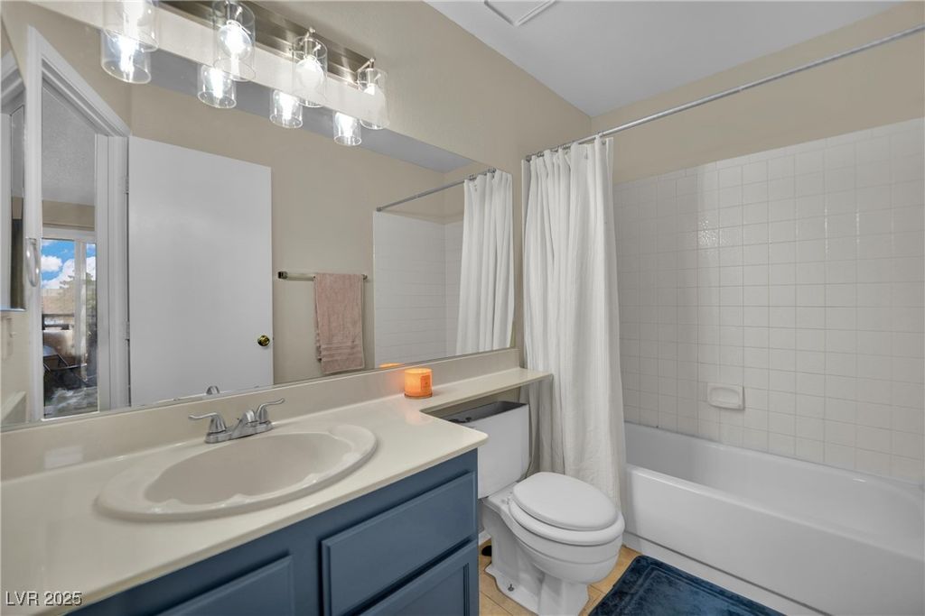 Image 14 of property listing at 6881 Tamarus Street 202, Las Vegas, NV 89119