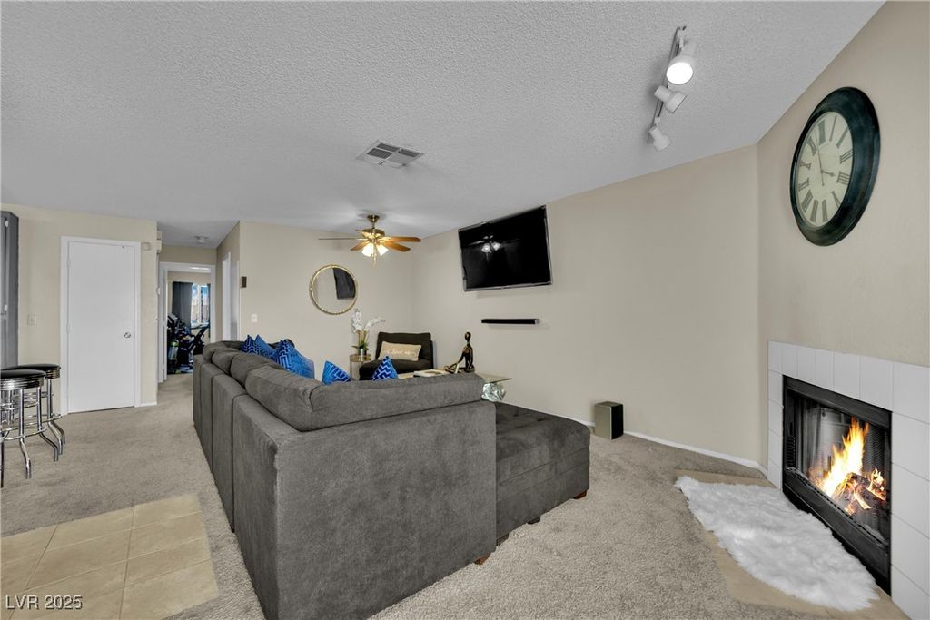 Image 5 of property listing at 6881 Tamarus Street 202, Las Vegas, NV 89119