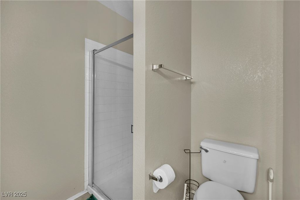 Image 9 of property listing at 6881 Tamarus Street 202, Las Vegas, NV 89119