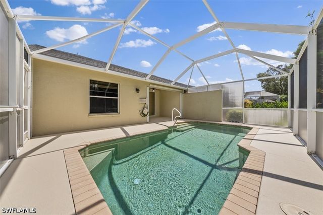 8471 Ibis Cove CIR M677, Naples, FL 34119