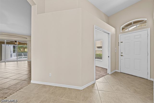8471 Ibis Cove CIR M677, Naples, FL 34119