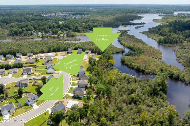 202 Broadleaf Drive, Jacksonville, NC 28546