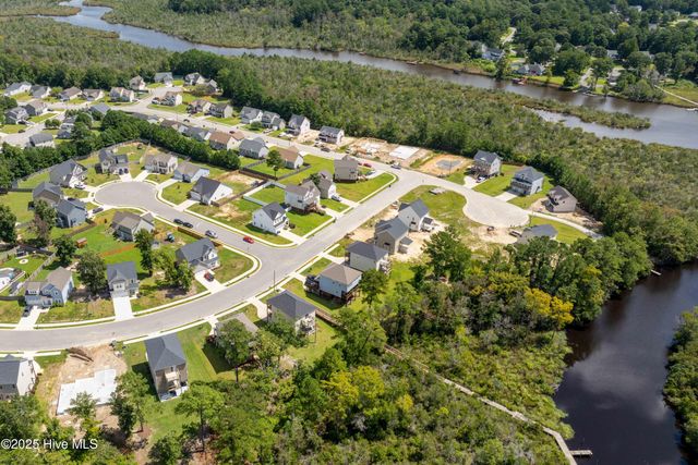 202 Broadleaf Drive, Jacksonville, NC 28546