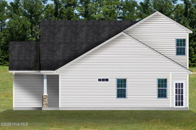 202 Broadleaf Drive, Jacksonville, NC 28546