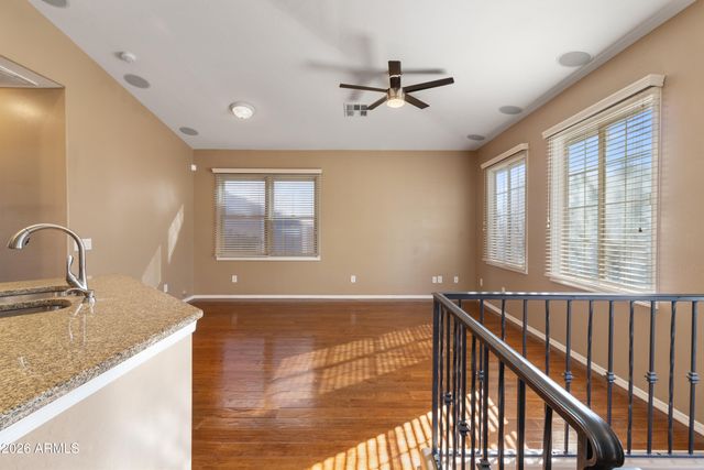 5729 S 21ST Place, Phoenix, AZ 85040