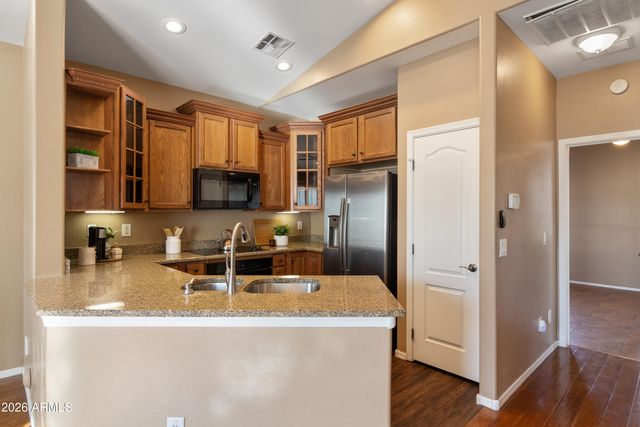 5729 S 21ST Place, Phoenix, AZ 85040