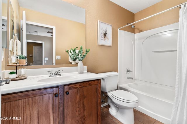 5729 S 21ST Place, Phoenix, AZ 85040