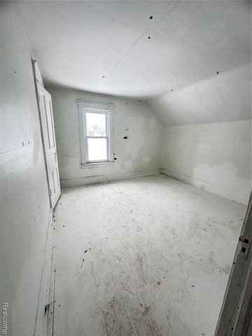 1239 Poplar Street, Flint, MI 48503