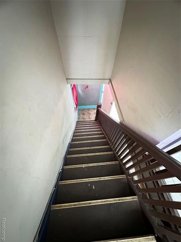 1239 Poplar Street, Flint, MI 48503