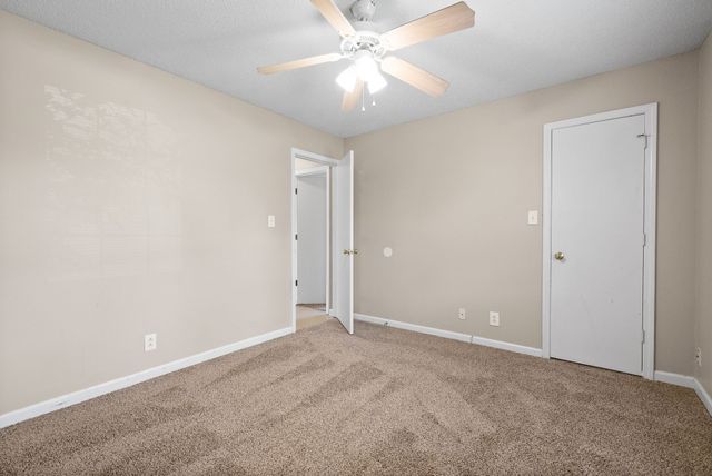 1375 Thompsonville Lane Unit 49, Oak Grove, KY 42262