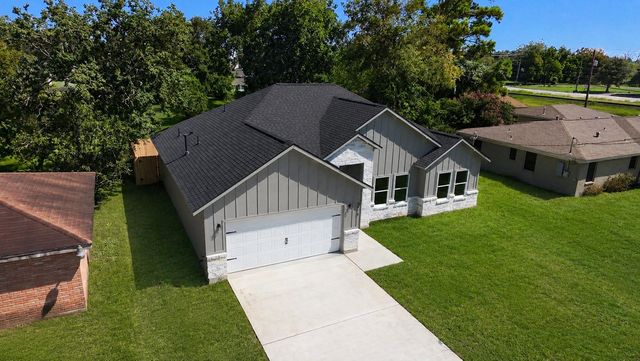 5815 Woodrow Street, Texas City, TX 77591