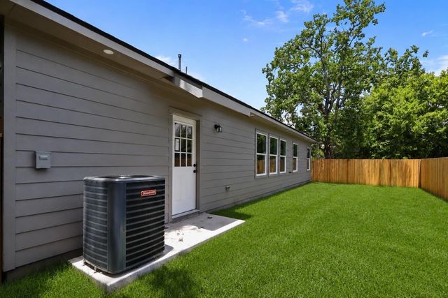 5815 Woodrow Street, Texas City, TX 77591