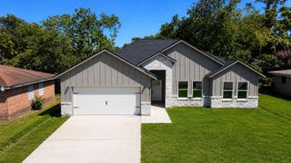 5815 Woodrow Street, Texas City, TX 77591