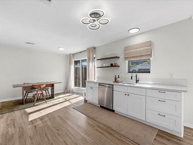 223 Kirkaldy Drive, Houston, TX 77015