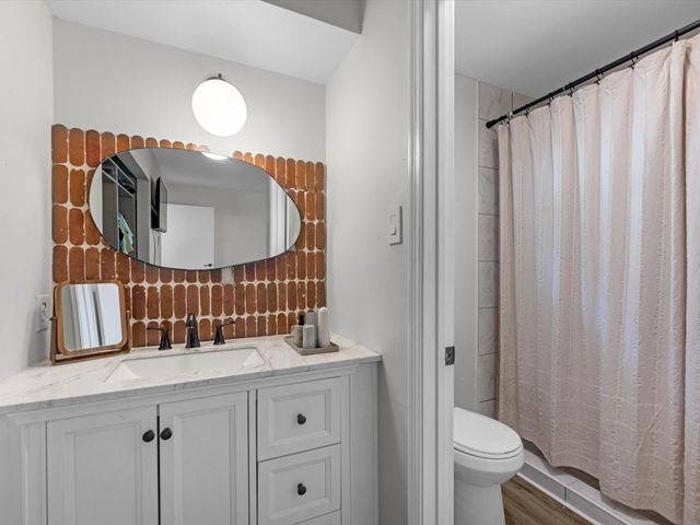 223 Kirkaldy Drive, Houston, TX 77015