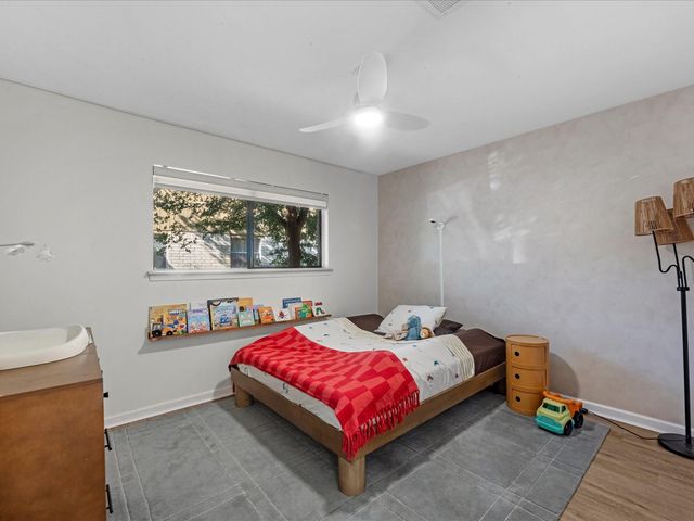 223 Kirkaldy Drive, Houston, TX 77015