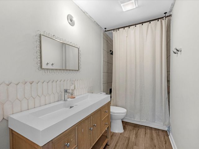 223 Kirkaldy Drive, Houston, TX 77015