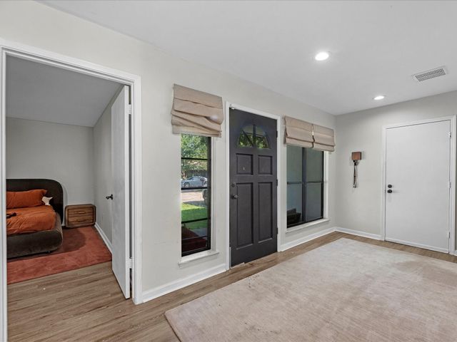 223 Kirkaldy Drive, Houston, TX 77015