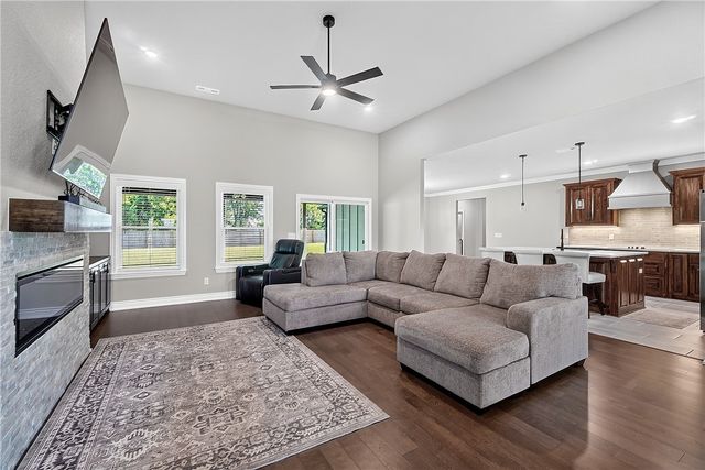 1900 Strong Avenue, Pea Ridge, AR 72751