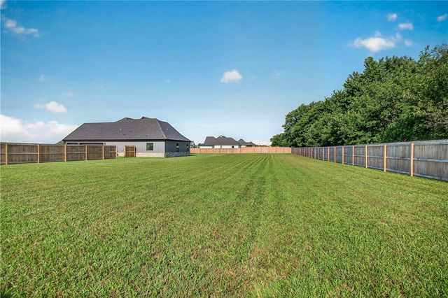 1900 Strong Avenue, Pea Ridge, AR 72751