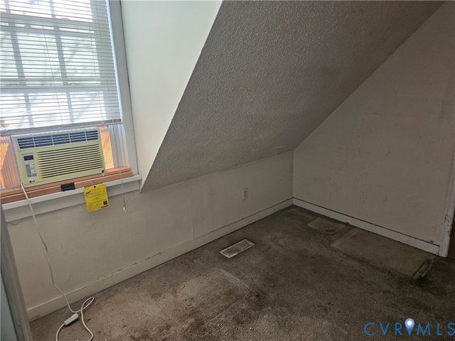 1127 Upper Appomattox St, Petersburg, VA 23803