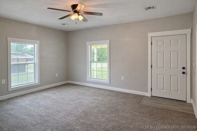 307 S Lee Avenue, Wagoner, OK 74467