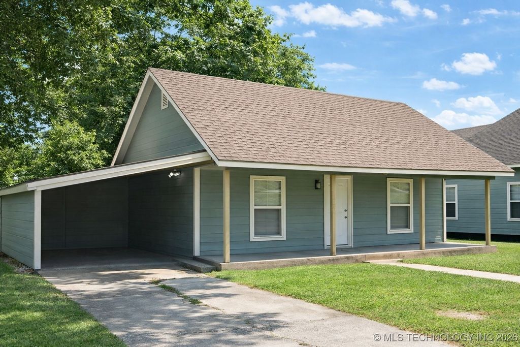 307 S Lee Avenue, Wagoner, OK 74467