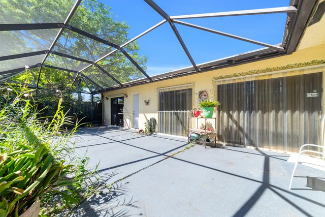 1139 Summit Trail Circle A, West Palm Beach, FL 33415