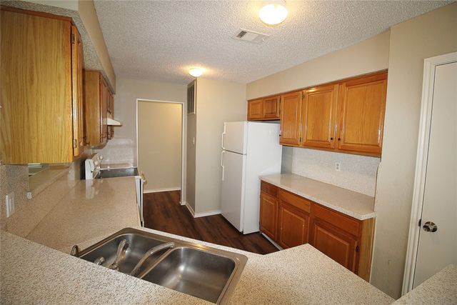 2018 Garden Crest Lane, Dallas, TX 75232