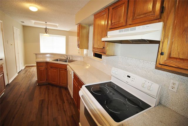 2018 Garden Crest Lane, Dallas, TX 75232